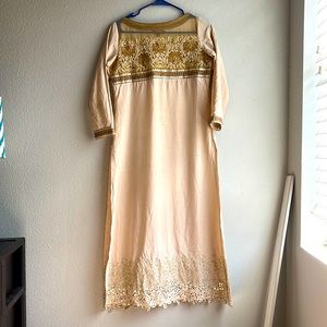 Womens elegant eggshell white long kurti